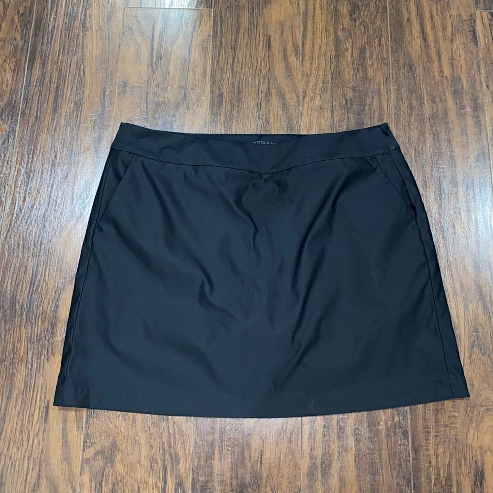 NWOT: Nike Black Golf Skirt w/ Shorts skort